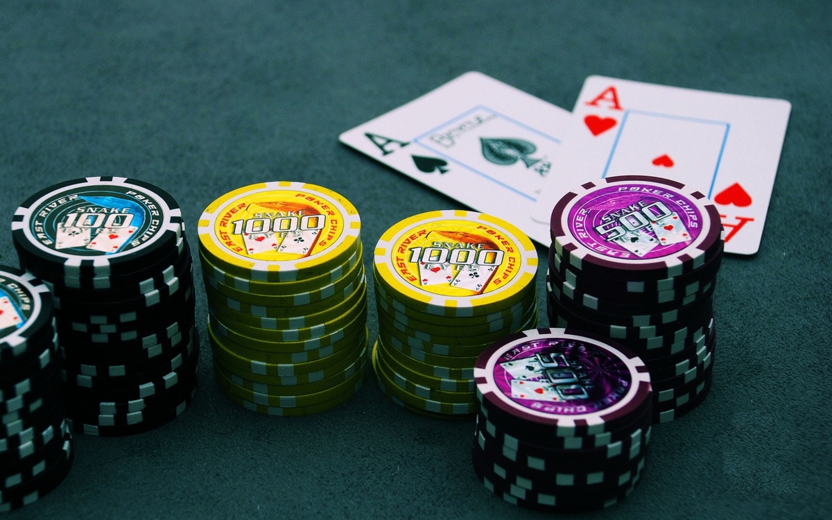 Lolly Spins Casino کھلاڑیوں کے لیے لائیو کیسینو سیکشن